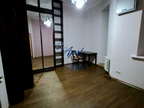квартира за адресою Хорива вул., 4
