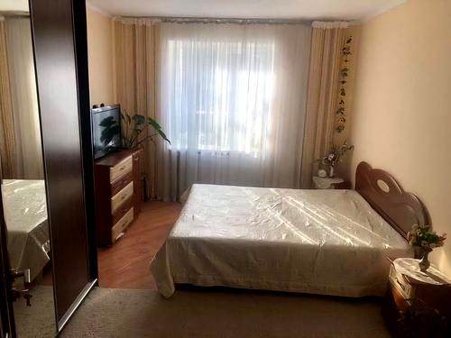 квартира за адресою Коновальця вул., 19