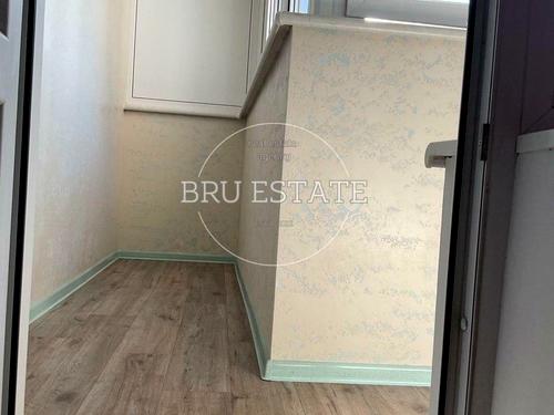 квартира за адресою Симиренка вул., 2/19