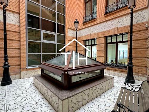 комерційна за адресою Михайлівська вул., 5