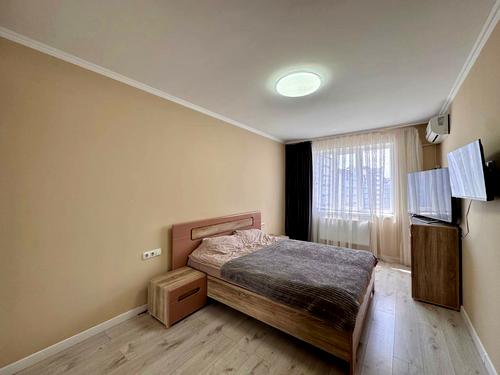 квартира за адресою Височана вул., 18
