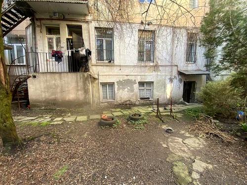 квартира за адресою Михайла Старицького вул., 4