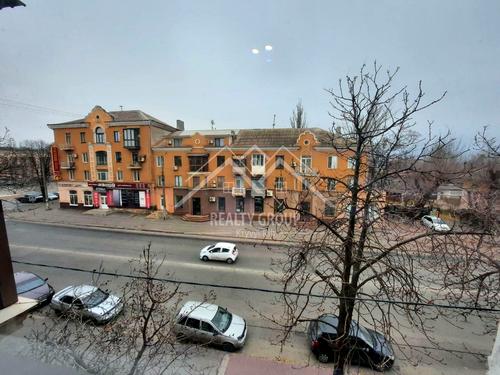 квартира за адресою Володимира Великого пл. (Олександра Поля), 9