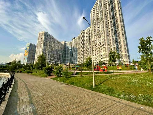 квартира по адресу Ревуцкого ул., 40-Г