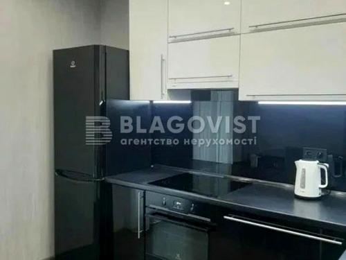 квартира за адресою Регенераторна вул., 4 к11