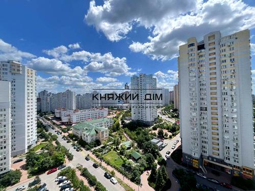 квартира по адресу Миколы Бажана просп., 12