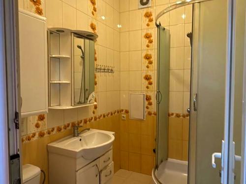 квартира за адресою Богдана Хмельницького вул., 50