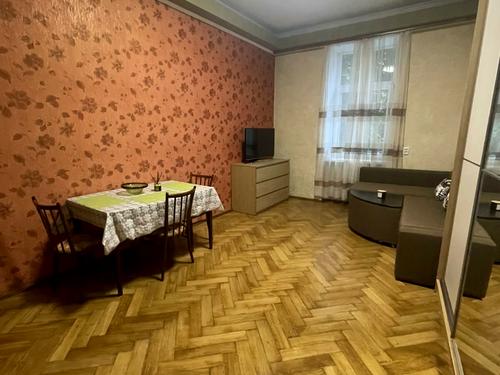 квартира за адресою Володимира Антоновича вул., 9