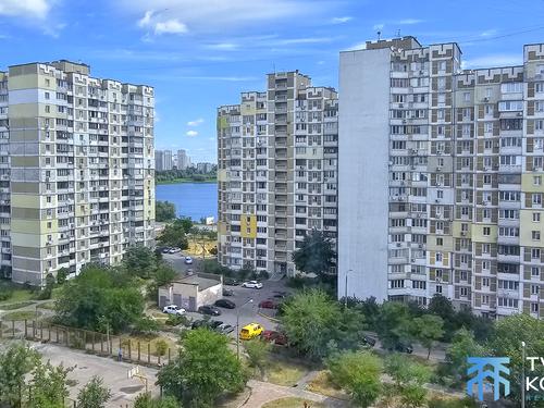 квартира за адресою Вишняківська вул., 8