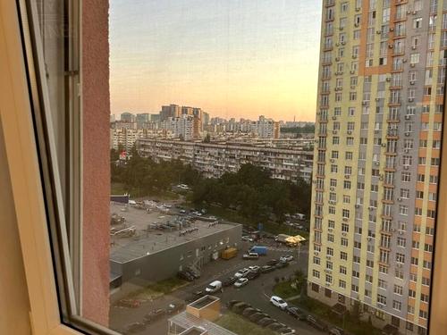 квартира по адресу Семьи Кульженков ул. (Дегтяренко Петра), 33