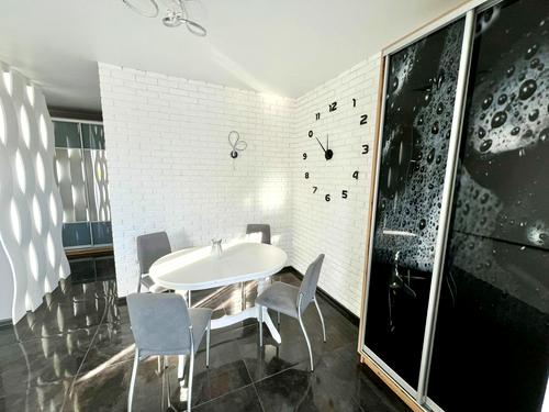 квартира за адресою Боголюбова вул., 33