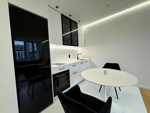 квартира за адресою Салютна вул., 2к9