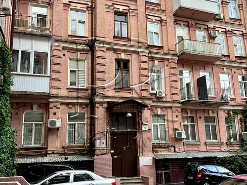 квартира за адресою Михайлівська вул., 22-Б