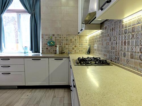 будинок за адресою Праведників вул. (Орська), 50а
