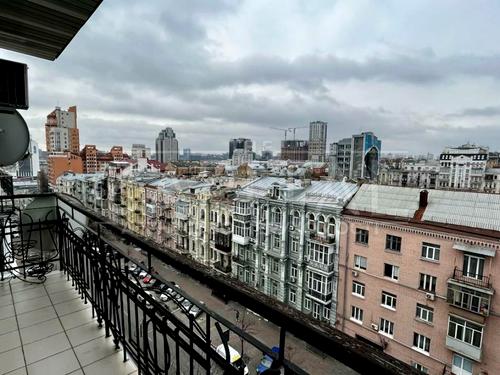 квартира за адресою Шота Руставелі вул., 27