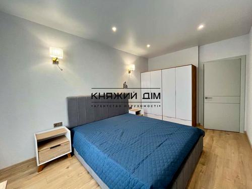 квартира за адресою Дніпровська набережна вул., 17В
