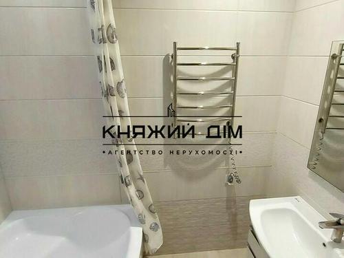 квартира за адресою Регенераторна вул., 4