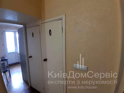 квартира за адресою Академіка Глушкова просп., 18