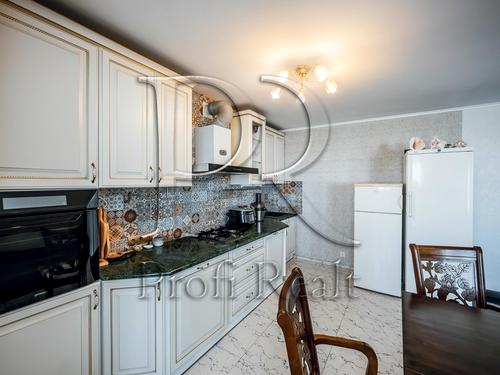 квартира за адресою Теплична вул., 38