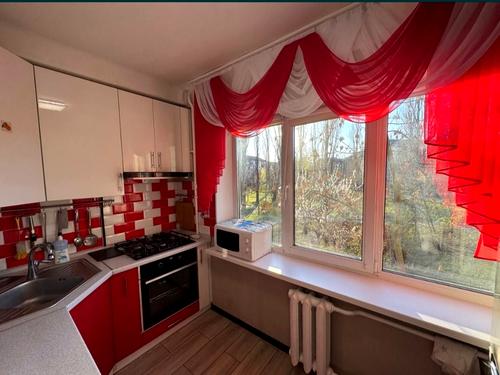 квартира по адресу Строителей ул., 12-Б