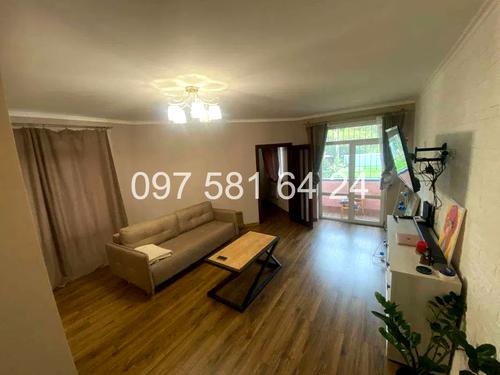 квартира за адресою Винна Гора вул., 18