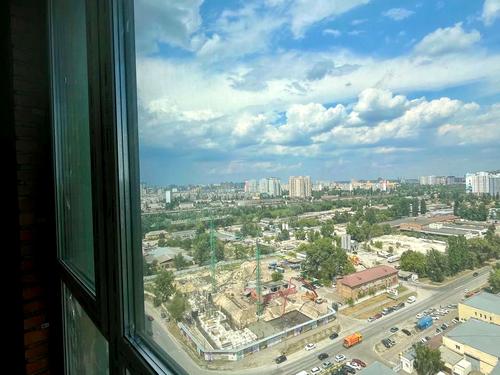 квартира за адресою Причальна вул., 10