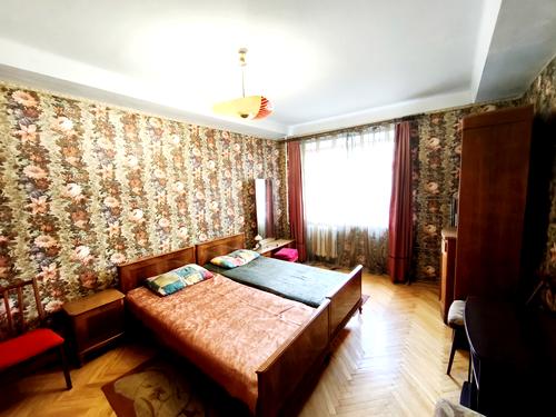 квартира за адресою Велика Васильківська вул. (Червоноармійська), 85-87