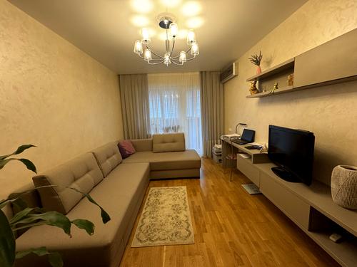 квартира за адресою Квітневий пров., 1-Б