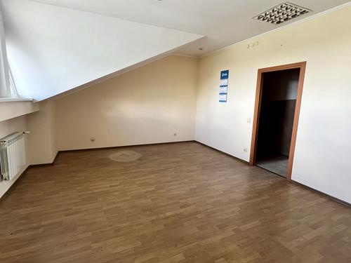комерційна за адресою Зелена вул., 131