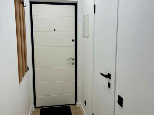 квартира по адресу Строителей ул., 5