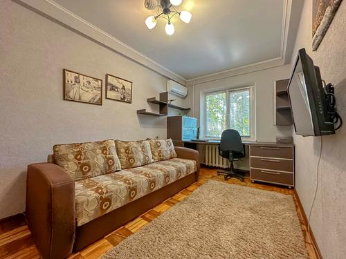 квартира за адресою Чарівна вул., 139