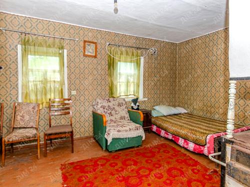 будинок за адресою с. Микільське, Центральна, 1