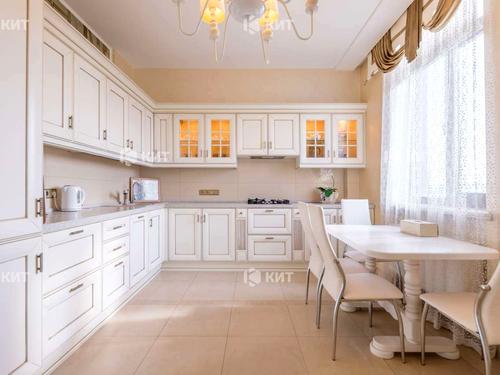 квартира за адресою Чернишевська вул., 31