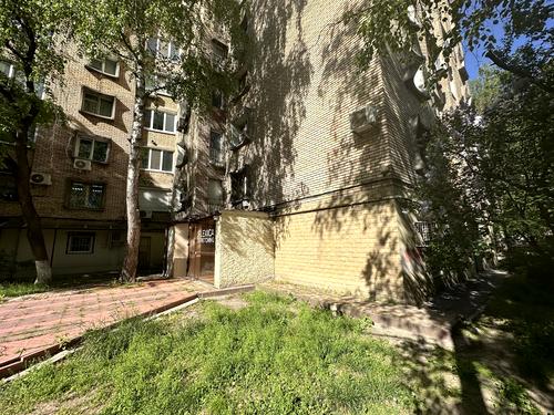 комерційна за адресою Саксаганського, 45