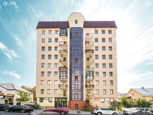 квартира за адресою Космічна вул., 12а