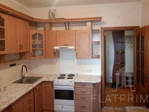 квартира за адресою Ревуцького вул., 5