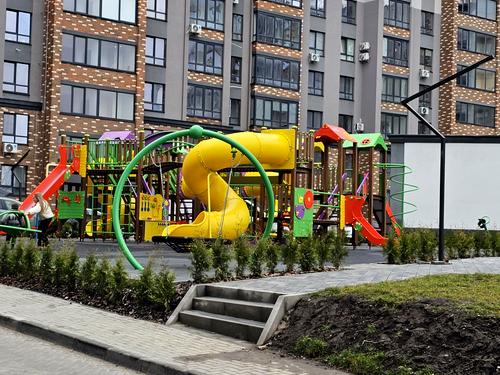 квартира за адресою Домбровського вул., 3б, к.4-7
