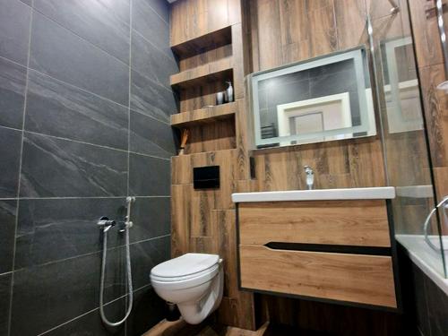 квартира за адресою Співдружності вул., 1