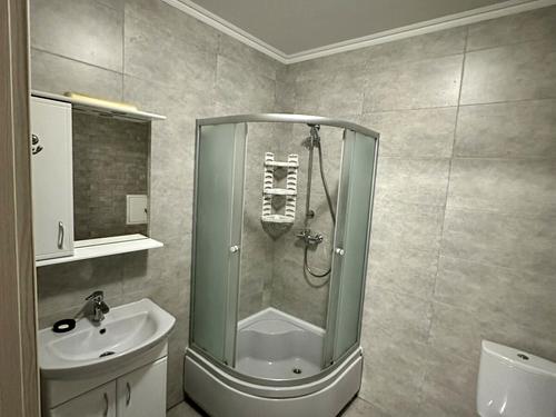 квартира за адресою Залізнична вул., 7