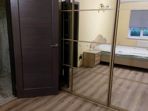 будинок за адресою Червоної Калини просп.