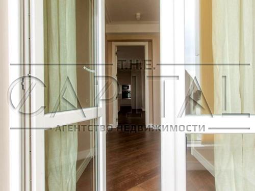 квартира за адресою Дніпровська набережна вул., 1