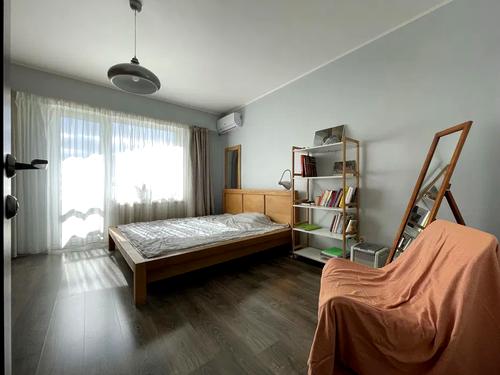 квартира по адресу Науки просп., 80
