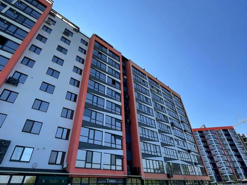 комерційна за адресою Проскурівського підпілля вул., 165б