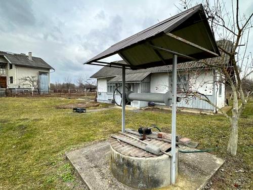 участок по адресу Стефаника, 43