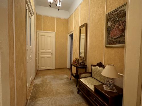 квартира за адресою Митрополита Андрея вул., 4