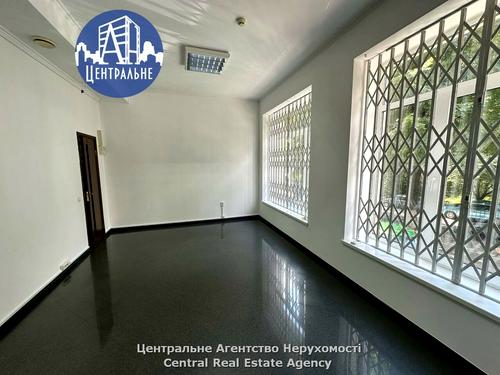 коммерческая по адресу Независимости просп., 92