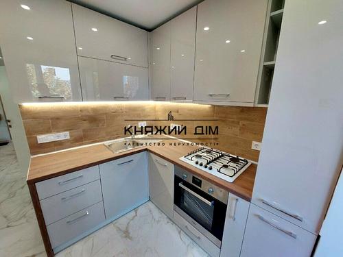 квартира по адресу Бутышев пер. (Андрея Иванова ул.), 17