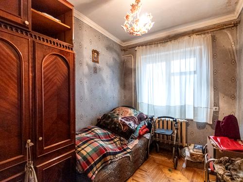 квартира за адресою Тичини вул., 63