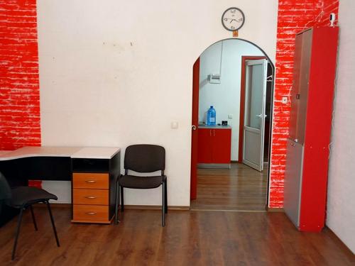 комерційна за адресою Академіка Заболотного вул., 66