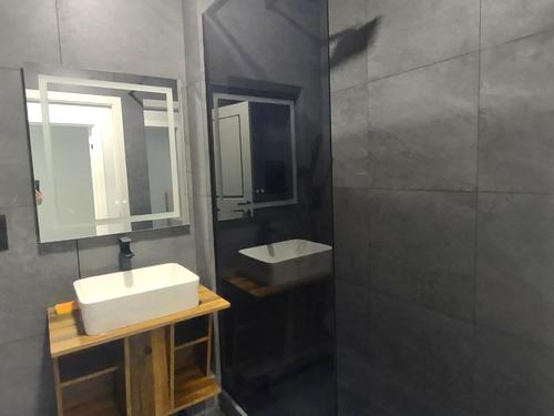 квартира по адресу Академика Сахарова ул., 3-В